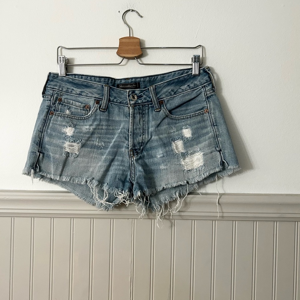 Abercrombie & Fitch Size 28 Light Blue Distressed Cutoff Jean Shorts Frayed Hem